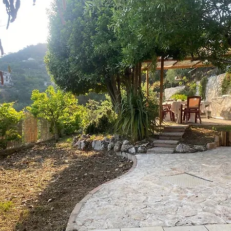 5 Min Hanbury Gardens, Amazing Sea View Apartment *