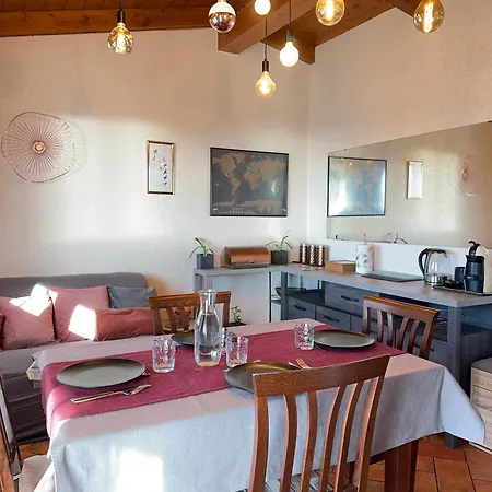 5 Min Hanbury Gardens, Amazing Sea View Apartment